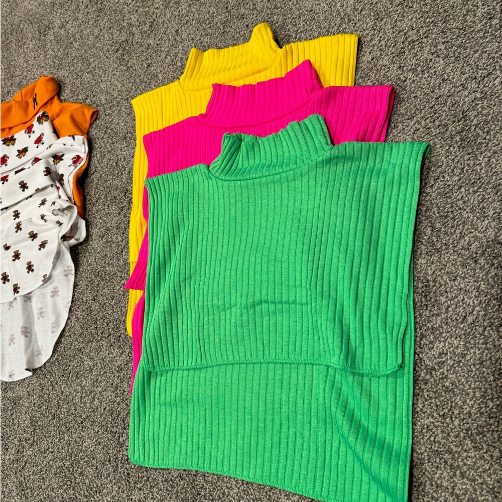“Dickies” under shirts